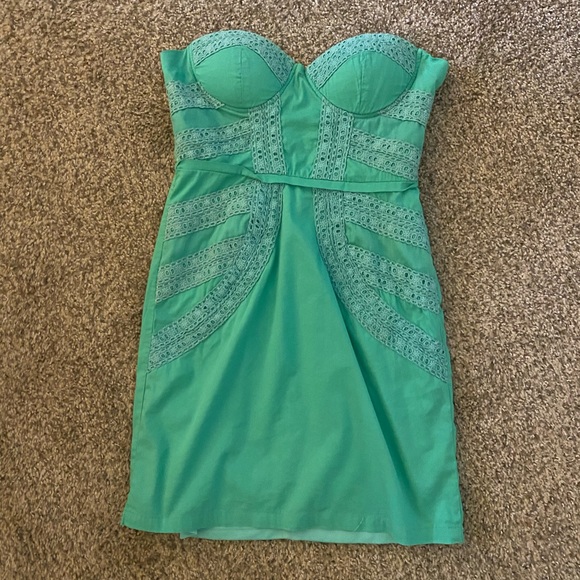 Lulu's Dresses & Skirts - Lulus Green Dress